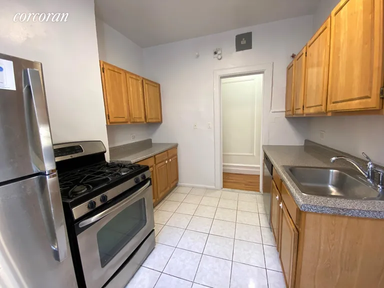 New York City Real Estate | View 782 West End Avenue, 122 | room 8 | View 9