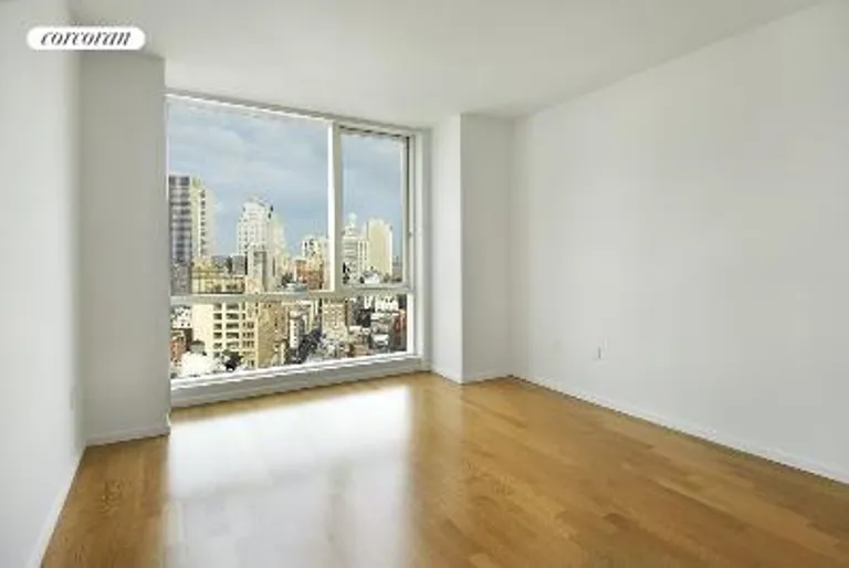 New York City Real Estate | View 200 Chambers Street, 28E | room 3 | View 4