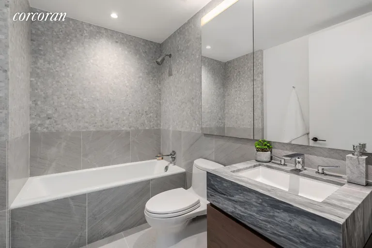 New York City Real Estate | View 30 Riverside Boulevard, 30C | Full Bathroom | View 9
