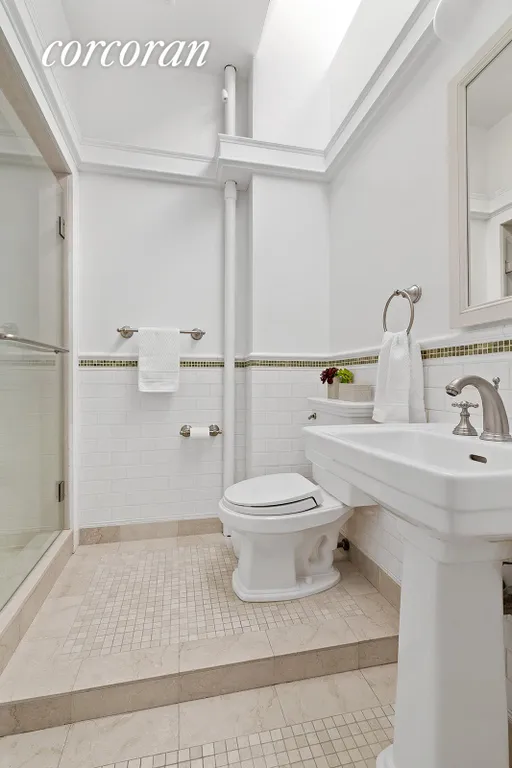 New York City Real Estate | View 139 Pacific Street, 4 | Full Bathroom | View 8
