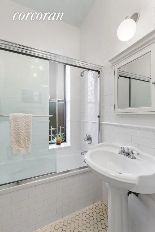 New York City Real Estate | View 100 West 119th Street, PHA | Bathroom | View 9