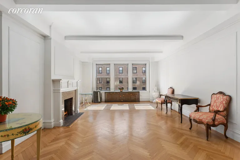 New York City Real Estate | View 25 East 86th Street, 6A | Living Room | View 2