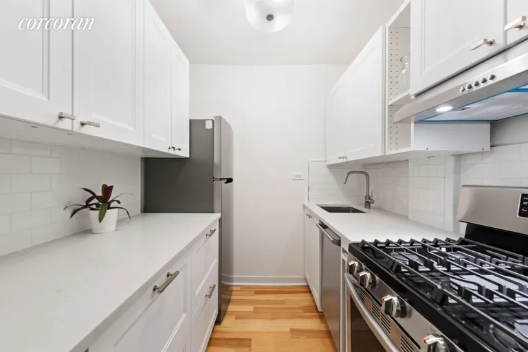 New York City Real Estate | View 141 East 55th Street, 3D | room 3 | View 4