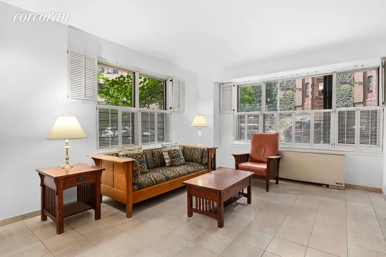 New York City Real Estate | View 200 East End Avenue, 1L | Select a Category | View 2