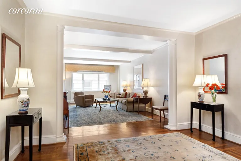 New York City Real Estate | View 930 Fifth Avenue, 4E | 2 Beds, 2 Baths | View 1