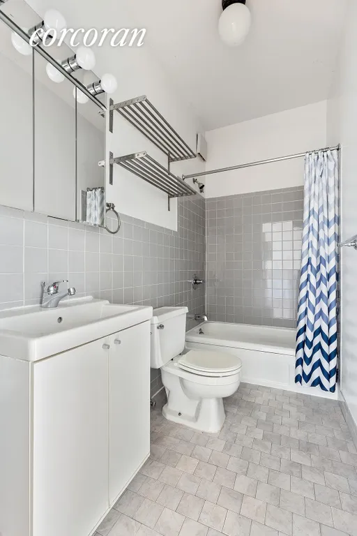 New York City Real Estate | View 46 1st Place, 3 | Full Bathroom | View 10