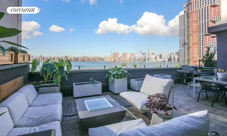 New York City Real Estate | View 170 West Street, PH501 | 2 Beds, 2 Baths | View 1