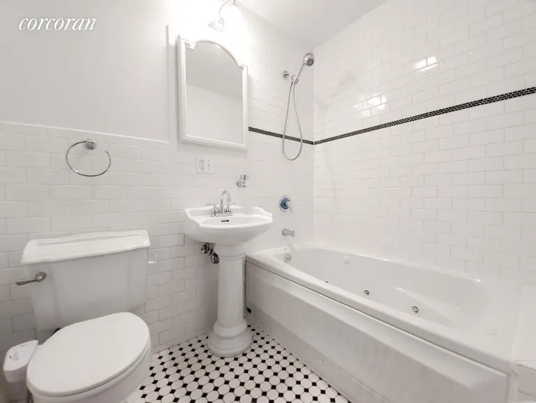 New York City Real Estate | View 391 Dean Street, 3D | Full Bathroom | View 11
