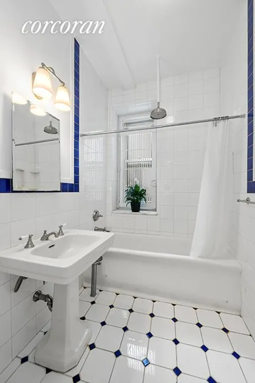 New York City Real Estate | View 11 Schermerhorn Street, 1WF | Full Bathroom | View 6