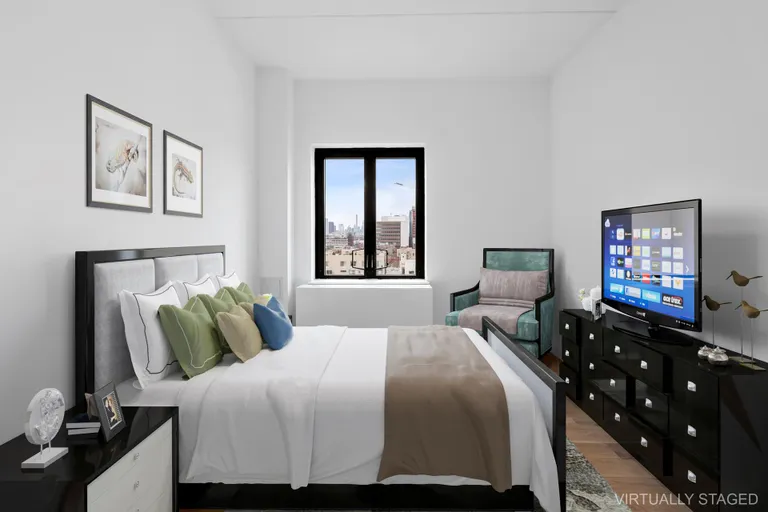 New York City Real Estate | View 353 East 72Nd Street, 31D | room 7 | View 8