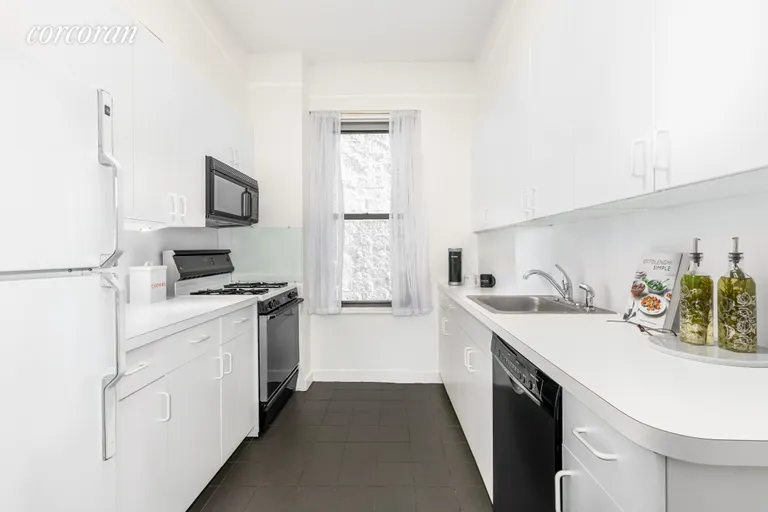 New York City Real Estate | View 129 East 82nd Street, 6A | Kitchen | View 6