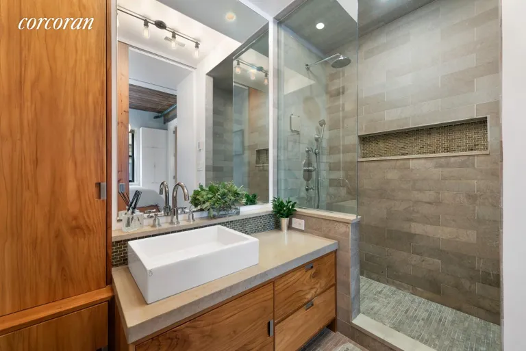 New York City Real Estate | View 29 Tiffany Place, 1G | Full Bathroom | View 8