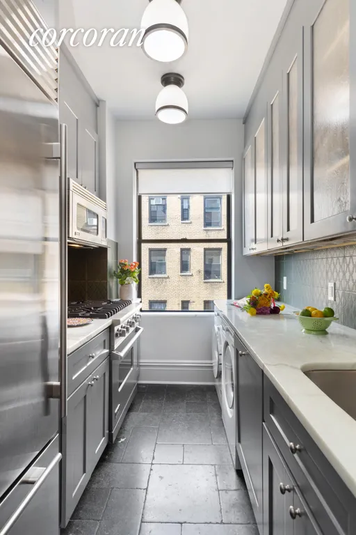 New York City Real Estate | View 130 West 86th Street, 14A | room 4 | View 5