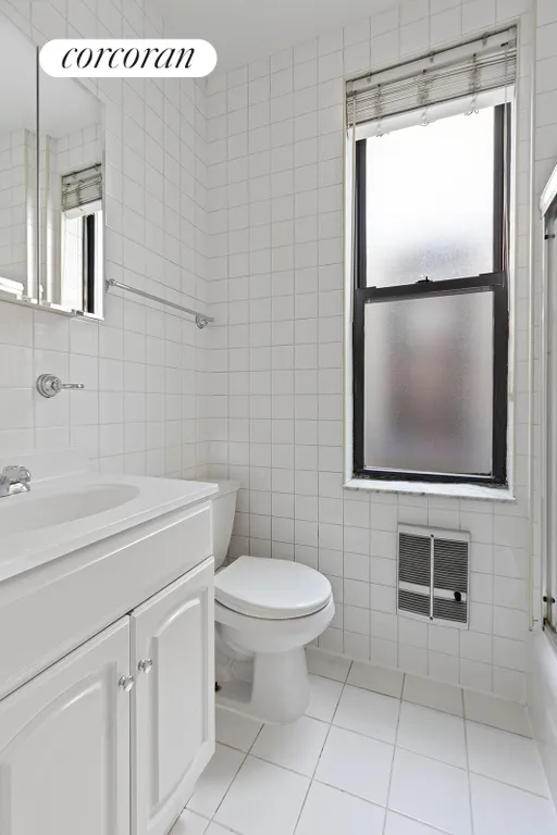 New York City Real Estate | View 433 WEST 24TH STREET, 4D | room 3 | View 4