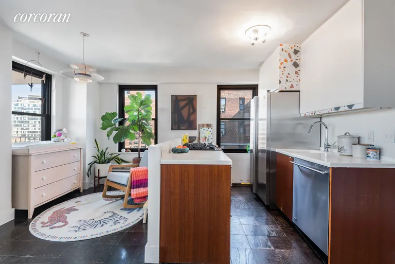 New York City Real Estate | View 413 Grand Street, 1905F | room 2 | View 3