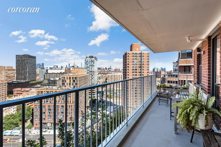 New York City Real Estate | View 413 Grand Street, 1905F | room 3 | View 4