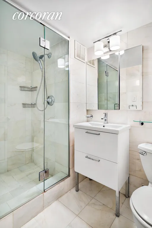 New York City Real Estate | View 181 East 73rd Street, 17C | Full Bathroom | View 11