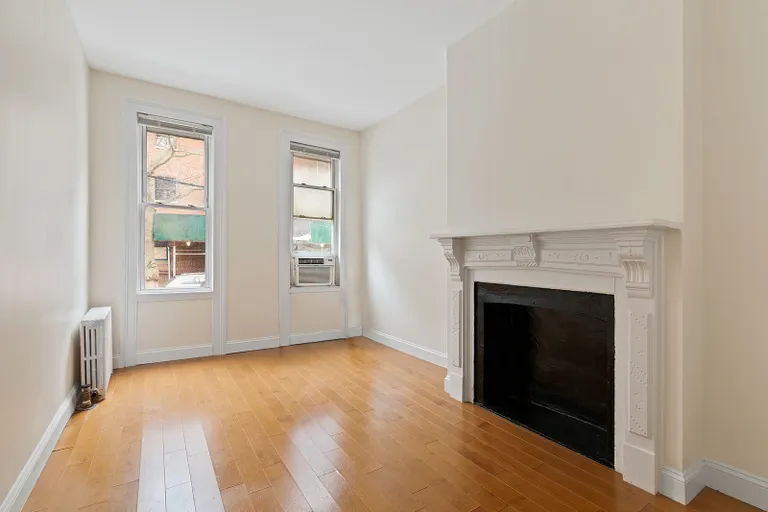 New York City Real Estate | View 898 Gates Avenue | room 6 | View 8