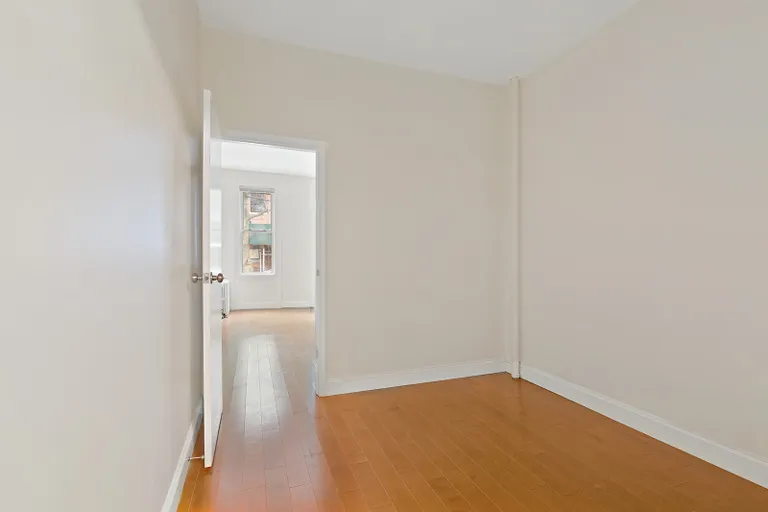 New York City Real Estate | View 898 Gates Avenue | room 8 | View 10