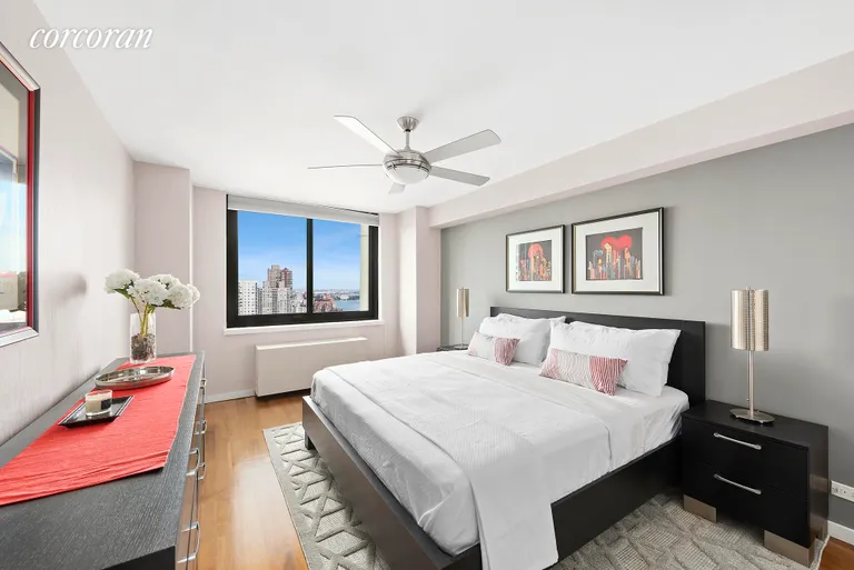 New York City Real Estate | View 515 East 72nd Street, 30H | room 5 | View 6