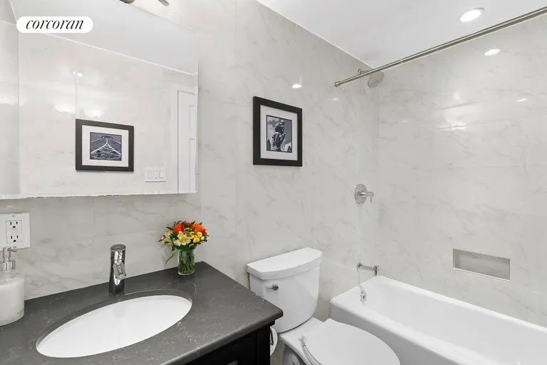 New York City Real Estate | View 130 East 19th Street, 1 | Full Bathroom | View 10