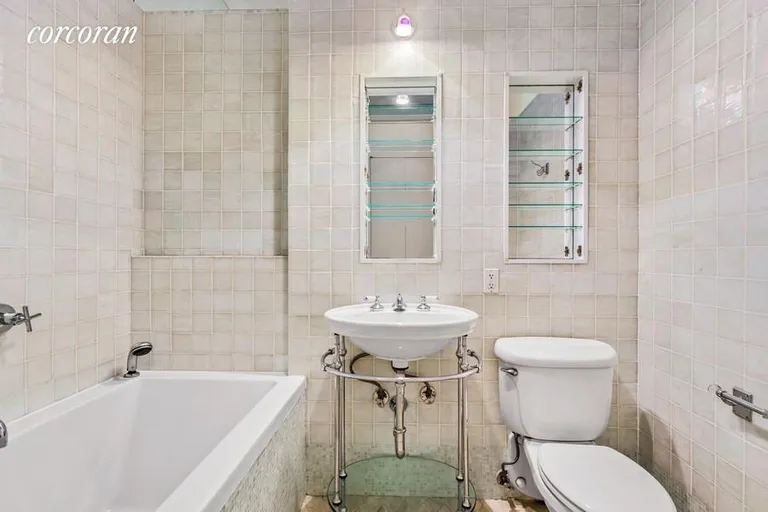 New York City Real Estate | View 71 Orange Street, 22 | Full Bathroom | View 9
