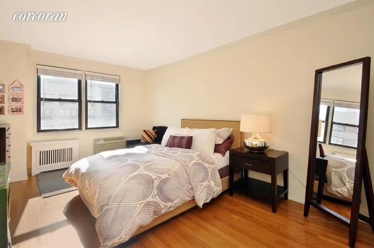 New York City Real Estate | View 333 East 34th Street, 16F | Bedroom | View 2