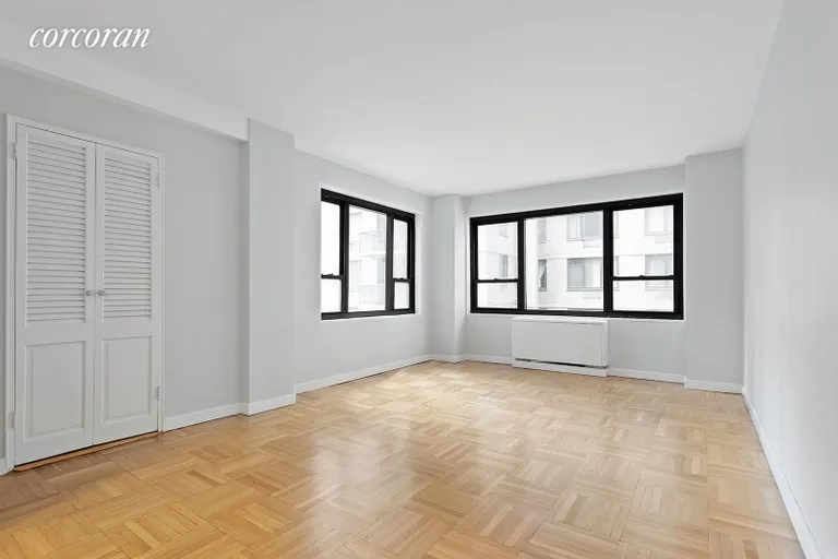 New York City Real Estate | View 210 East 47th Street, 8A | room 1 | View 2