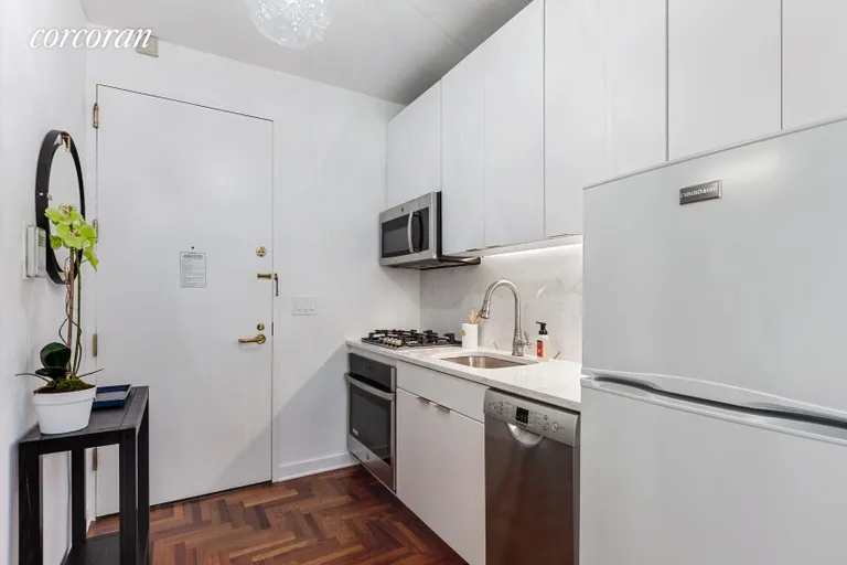 New York City Real Estate | View 250 East 54th Street, 5B | Kitchen | View 3