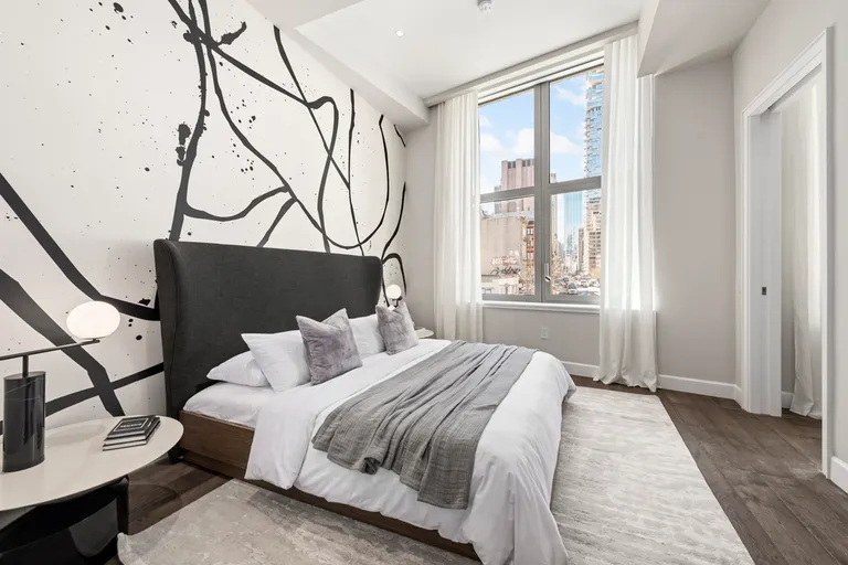 New York City Real Estate | View 20 West 64th Street, 37EFG | room 3 | View 5