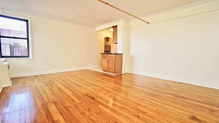 New York City Real Estate | View 20 West 64th Street, 38E | room 3 | View 4