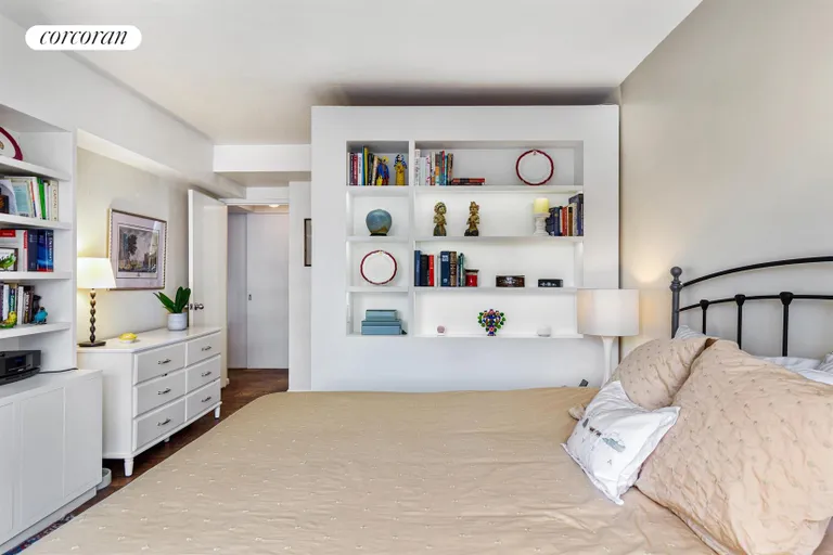 New York City Real Estate | View 225 East 57th Street, 18H | Bedroom | View 5