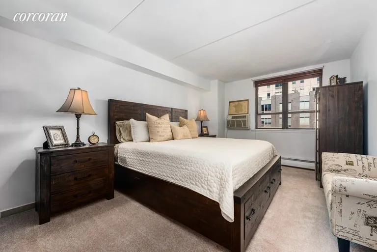 New York City Real Estate | View 220 Manhattan Avenue, 6K | room 3 | View 4
