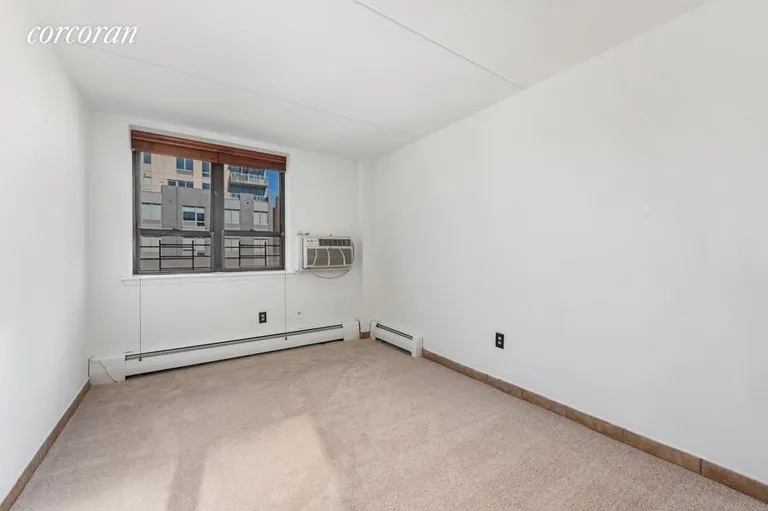 New York City Real Estate | View 220 Manhattan Avenue, 6K | room 4 | View 5