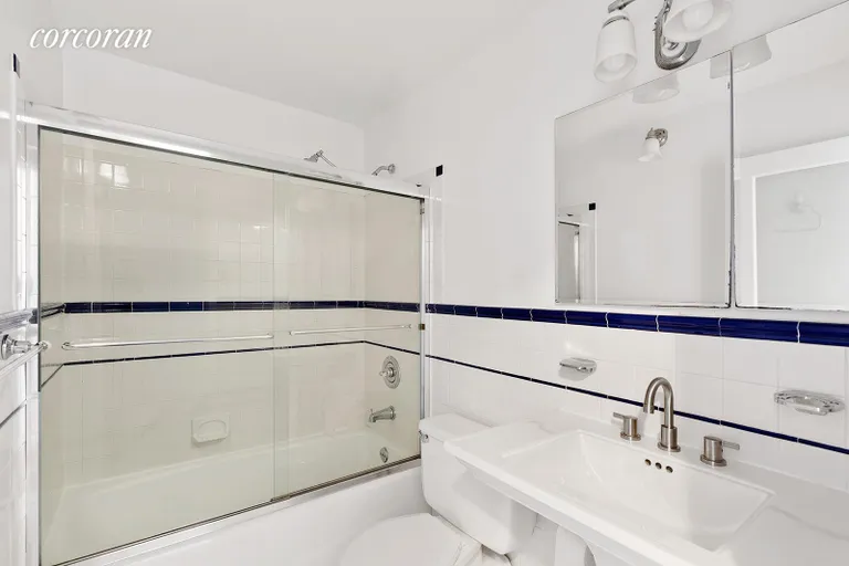 New York City Real Estate | View 111 FOURTH AVENUE, 9J | Full Bathroom | View 5