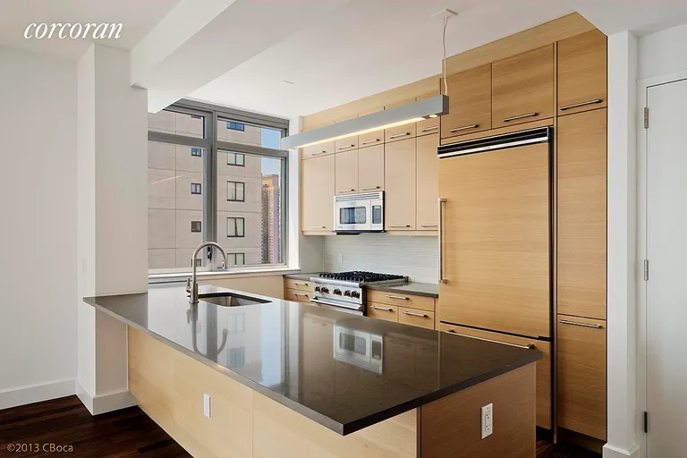 New York City Real Estate | View 333 East 91st Street, 19C | Kitchen | View 2