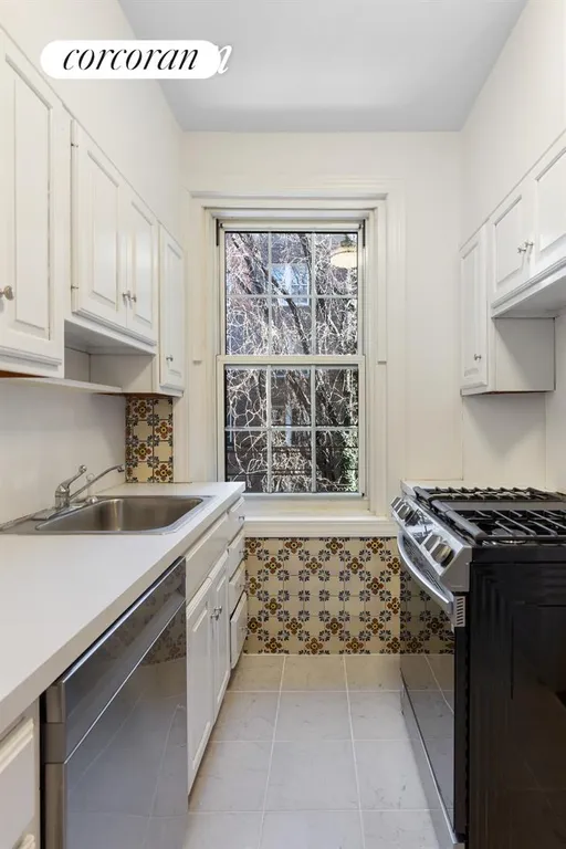 New York City Real Estate | View 115 Willow Street, 4E | Kitchen | View 5