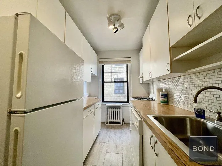 New York City Real Estate | View 170 West End Avenue, 27R | room 1 | View 2
