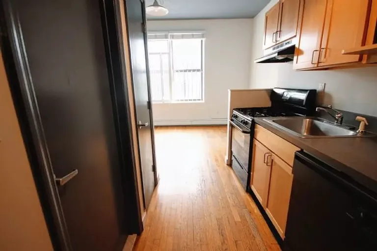 New York City Real Estate | View 1 Clinton Street, 4B | room 1 | View 2