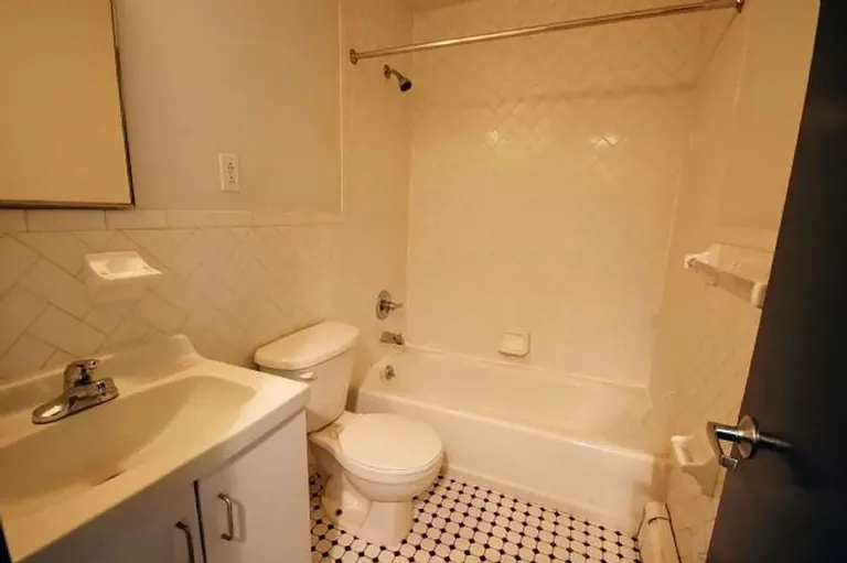 New York City Real Estate | View 1 Clinton Street, 4B | room 5 | View 6