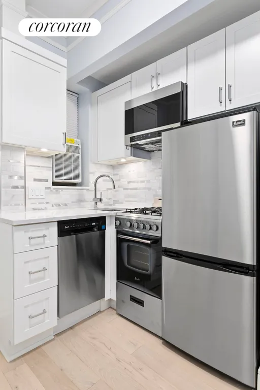 New York City Real Estate | View 62 East 87th Street, 1A | Select a Category | View 3