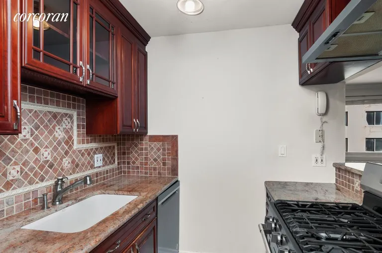 New York City Real Estate | View 340 East 64th Street, 8F | Kitchen | View 3