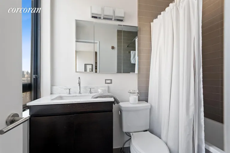 New York City Real Estate | View 171 East 84th Street, 23C | Secondary Bathroom | View 7