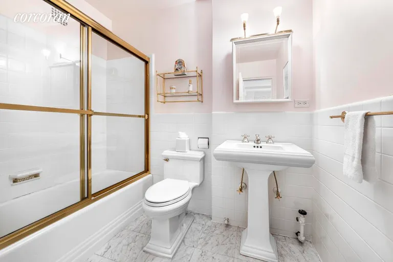 New York City Real Estate | View 785 Park Avenue, 7E | Full Bathroom | View 9