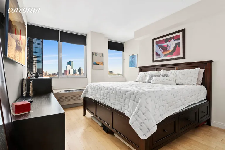 New York City Real Estate | View 255 1st Street, 9B | Bedroom | View 3