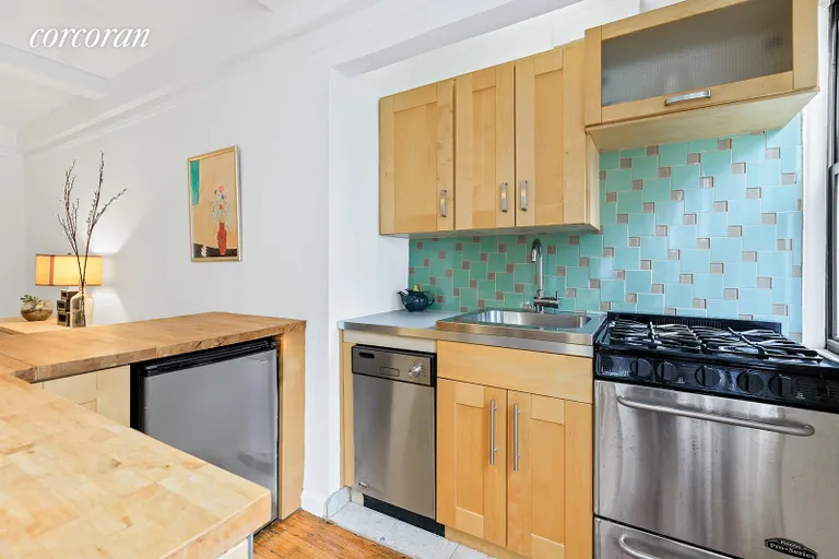 New York City Real Estate | View 339 East 58th Street, 5B | Kitchen | View 3