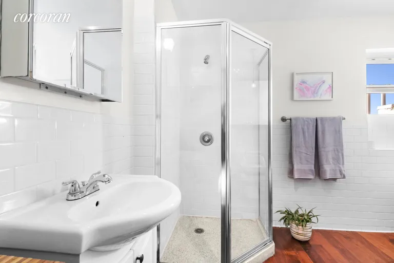 New York City Real Estate | View 392 14th Street, 4B | Upstairs Bath | View 7