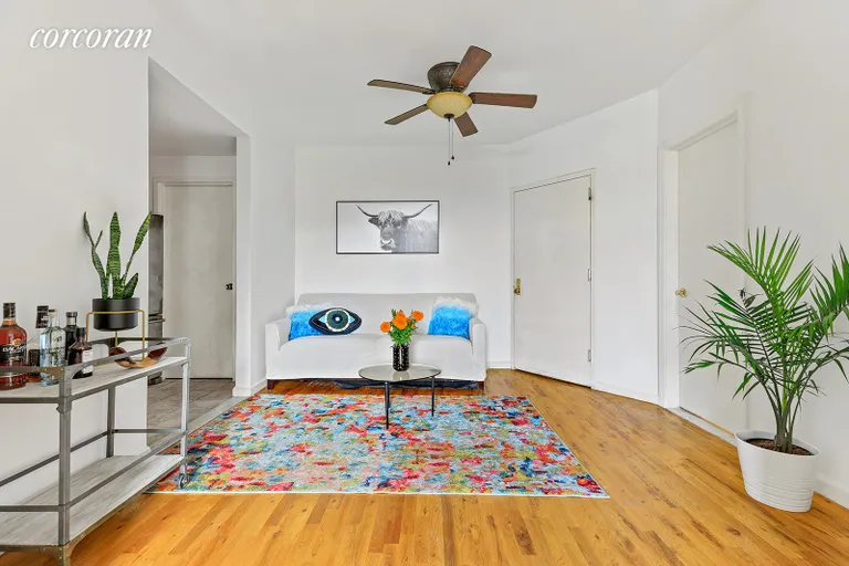 New York City Real Estate | View 204 21st Street, 4B | 2 Beds, 1 Bath | View 1