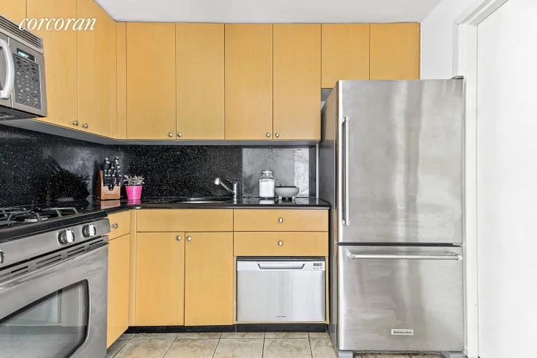 New York City Real Estate | View 204 21st Street, 4B | Kitchen | View 5