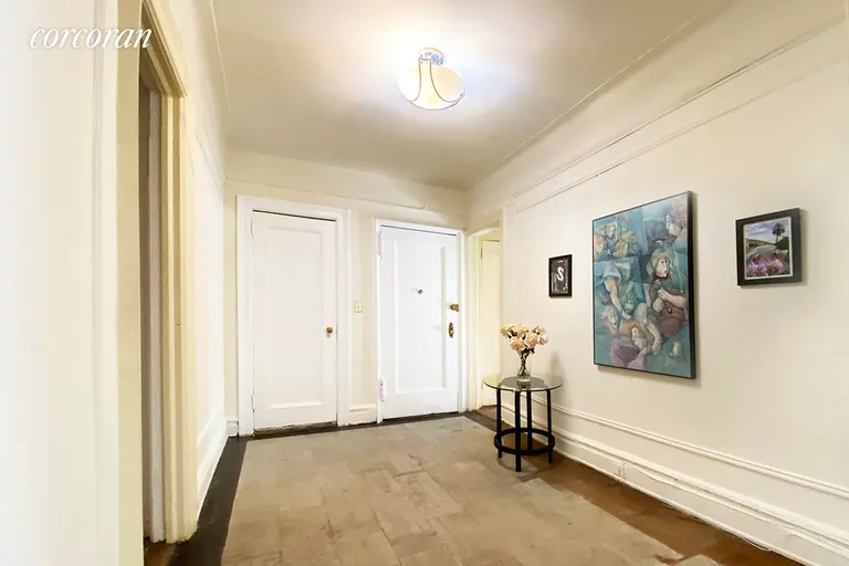 New York City Real Estate | View 875 West End Avenue, 1A | Entry Foyer | View 2